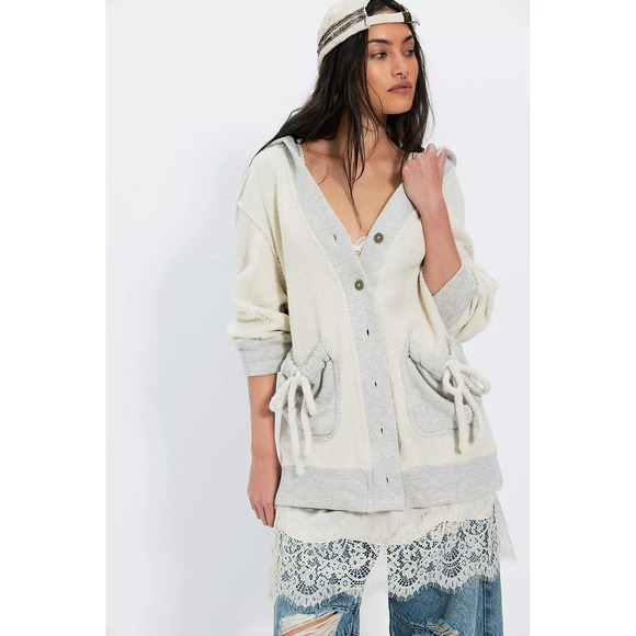 Free People Sweaters - Free People Malibu Cardi Heather Grey Ivory Hooded Sweater Med NWT Boho Pockets